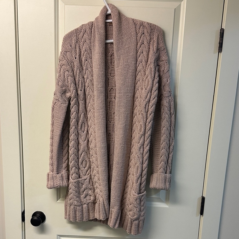 Women's handknit Cable Sweater - Beige - Picture 5 of 6